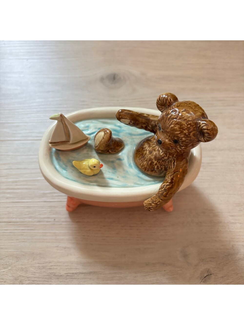 Otagiri Gibson Greetings Vintage Porcelain Bear in Bathtub Music Box